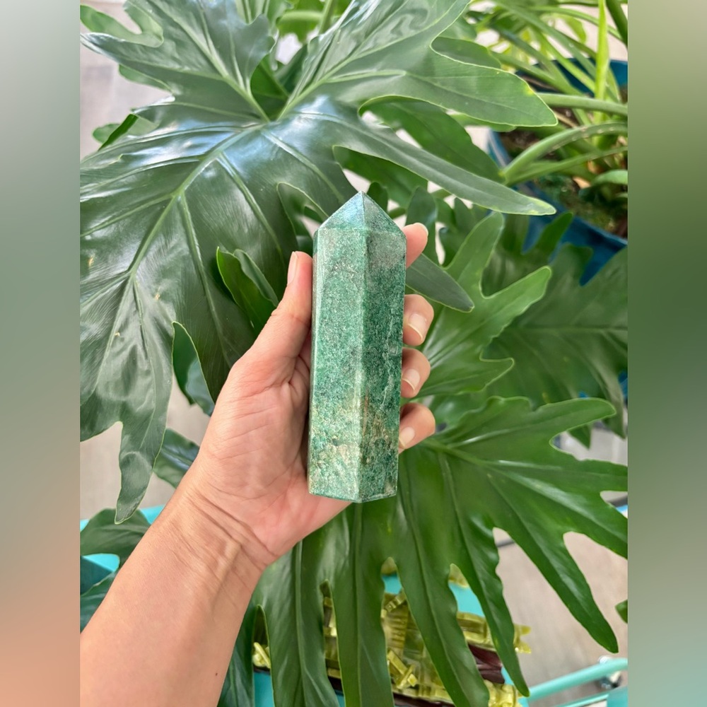 Fuchsite Tower - Picture 4 of 5